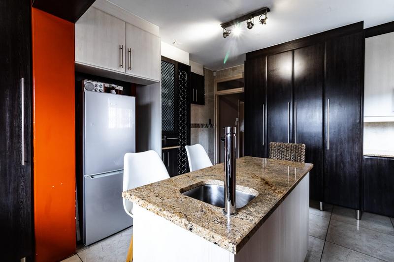 5 Bedroom Property for Sale in Linmeyer Gauteng
