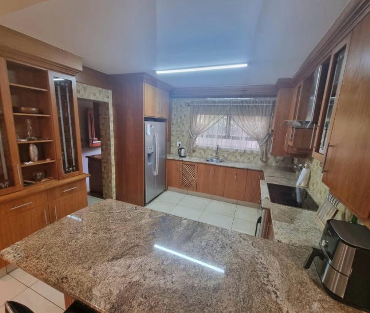 4 Bedroom Property for Sale in Vanderbijlpark SW 5 Gauteng