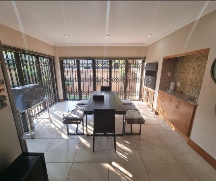 4 Bedroom Property for Sale in Vanderbijlpark SW 5 Gauteng