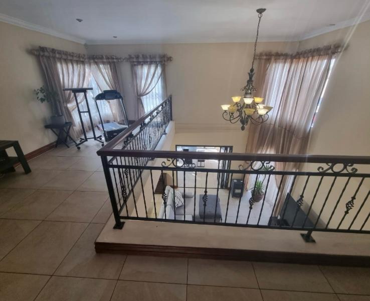 4 Bedroom Property for Sale in Vanderbijlpark SW 5 Gauteng