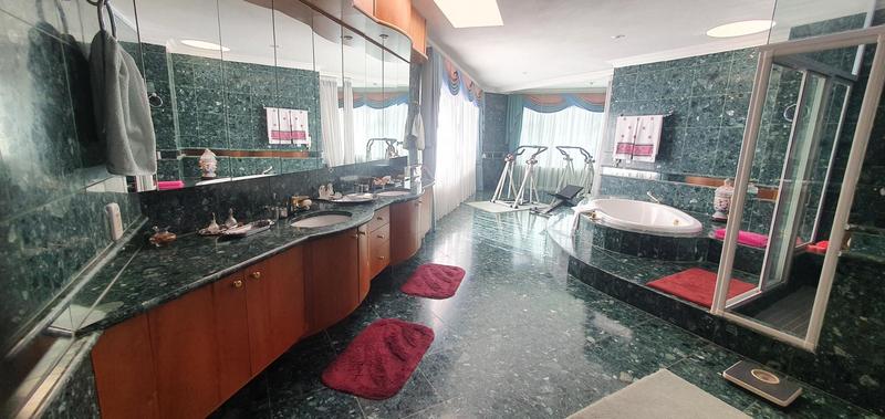 4 Bedroom Property for Sale in Atholl Gauteng