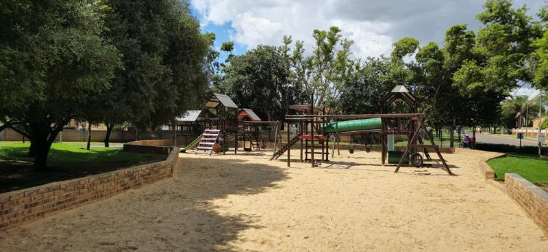 2 Bedroom Property for Sale in Equestria Gauteng