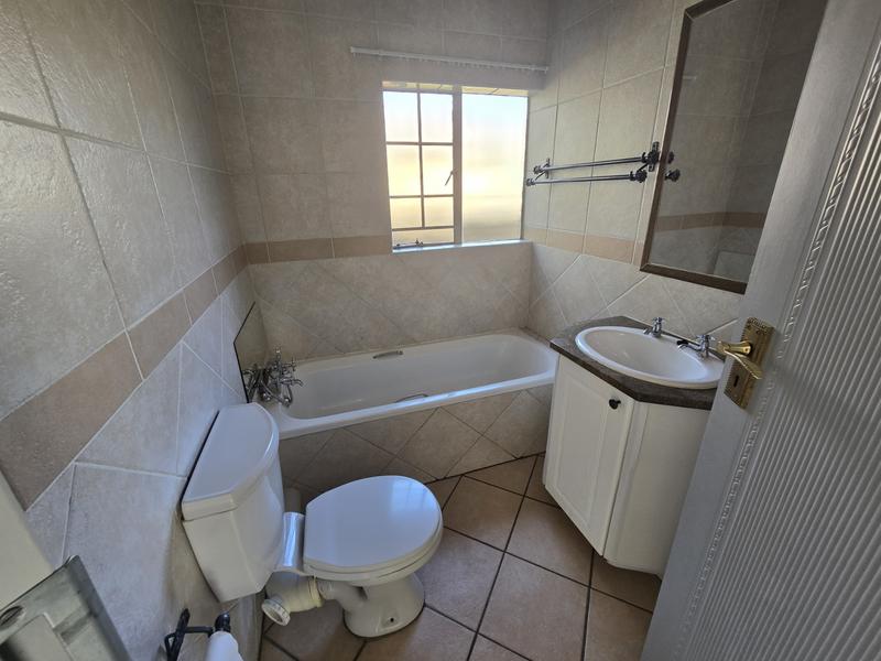 To Let 2 Bedroom Property for Rent in Equestria Gauteng