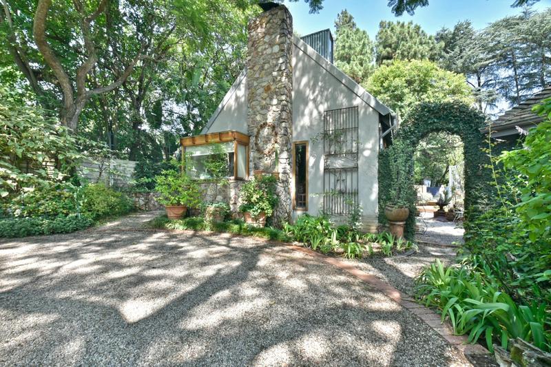 9 Bedroom Property for Sale in Hurlingham Gauteng