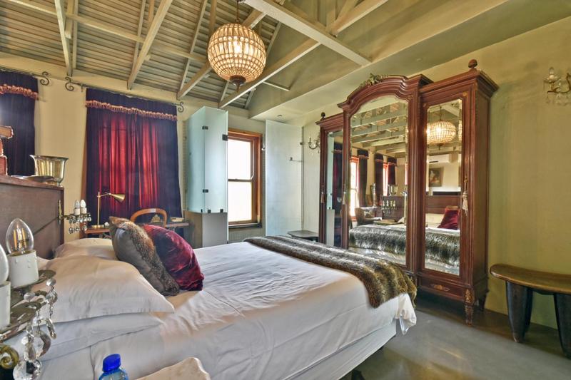 9 Bedroom Property for Sale in Hurlingham Gauteng