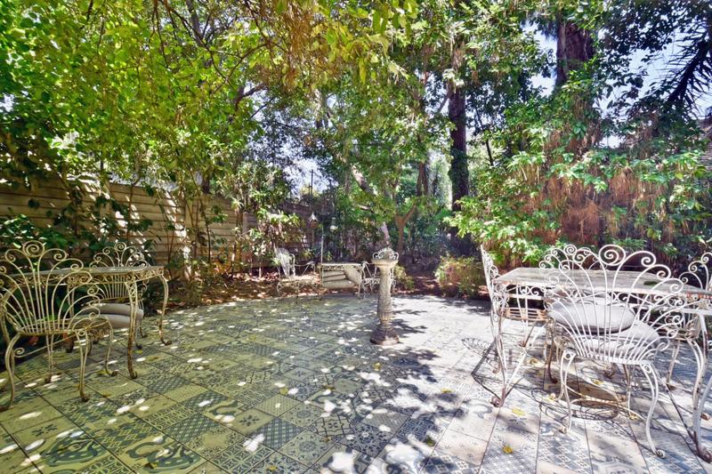 9 Bedroom Property for Sale in Hurlingham Gauteng