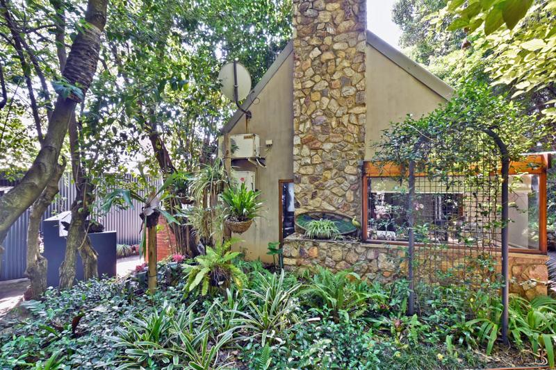 9 Bedroom Property for Sale in Hurlingham Gauteng