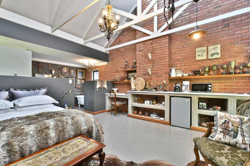 9 Bedroom Property for Sale in Hurlingham Gauteng