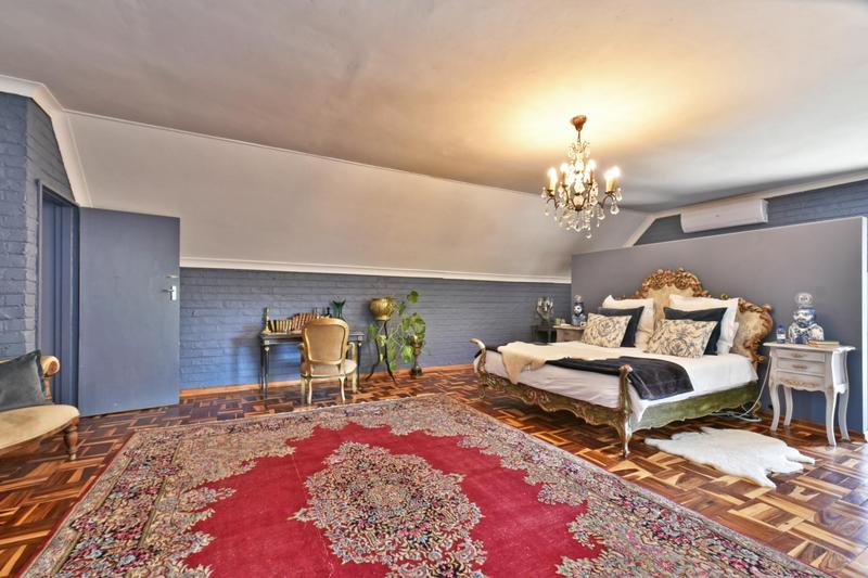 9 Bedroom Property for Sale in Hurlingham Gauteng