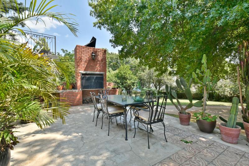 9 Bedroom Property for Sale in Hurlingham Gauteng