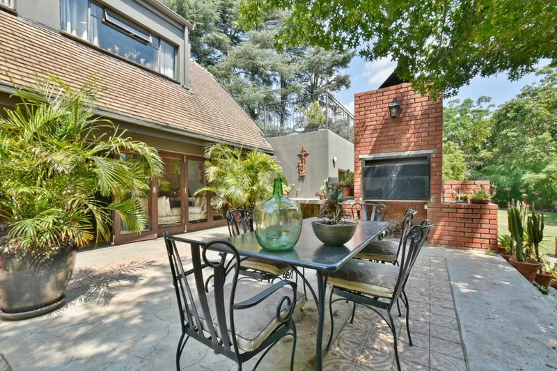 9 Bedroom Property for Sale in Hurlingham Gauteng