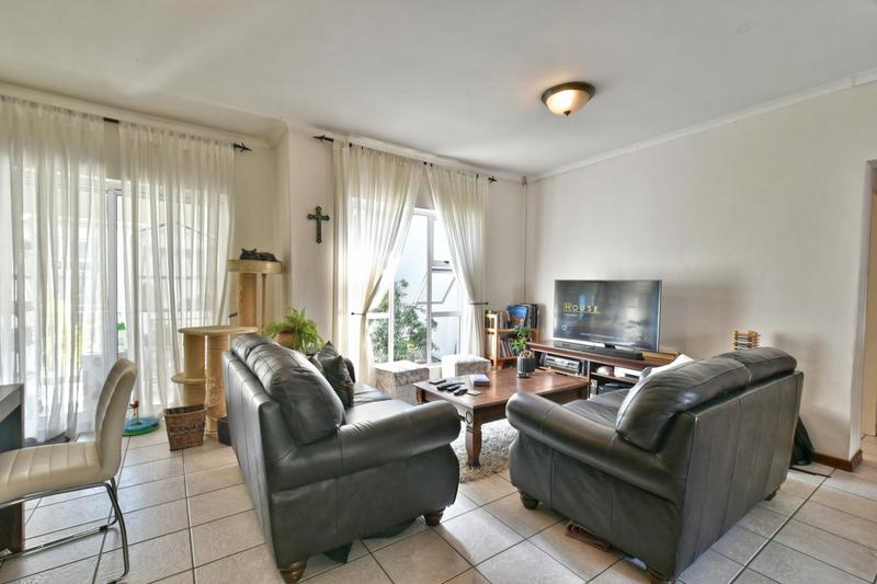 2 Bedroom Property for Sale in Eagle Canyon Golf Estate Gauteng
