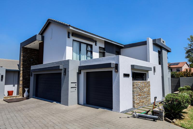 4 Bedroom Property for Sale in Midstream Ridge Gauteng