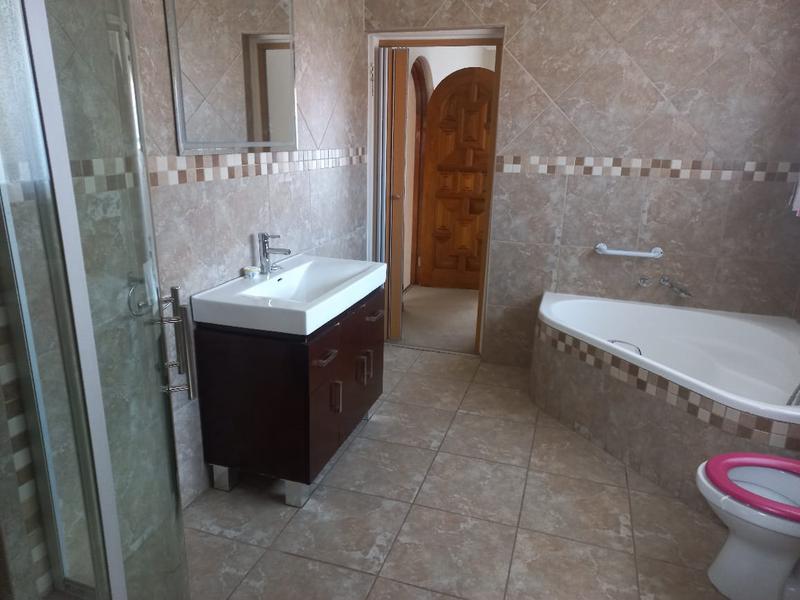 2 Bedroom Property for Sale in Petersfield Gauteng