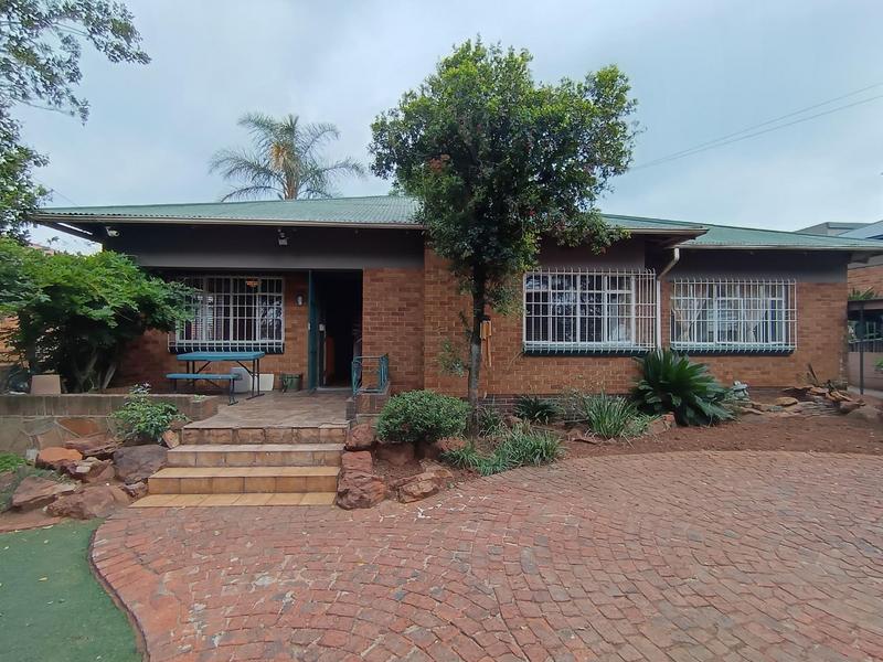 4 Bedroom Property for Sale in Symhurst Gauteng