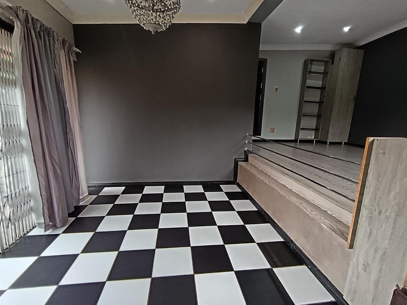 4 Bedroom Property for Sale in Symhurst Gauteng