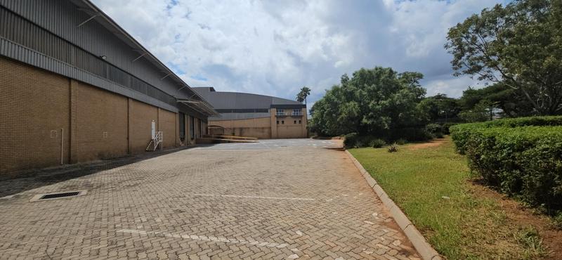 To Let commercial Property for Rent in Longmeadow Gauteng