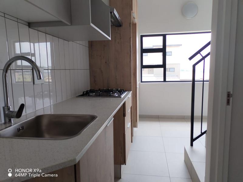 To Let 2 Bedroom Property for Rent in Roodepoort Gauteng