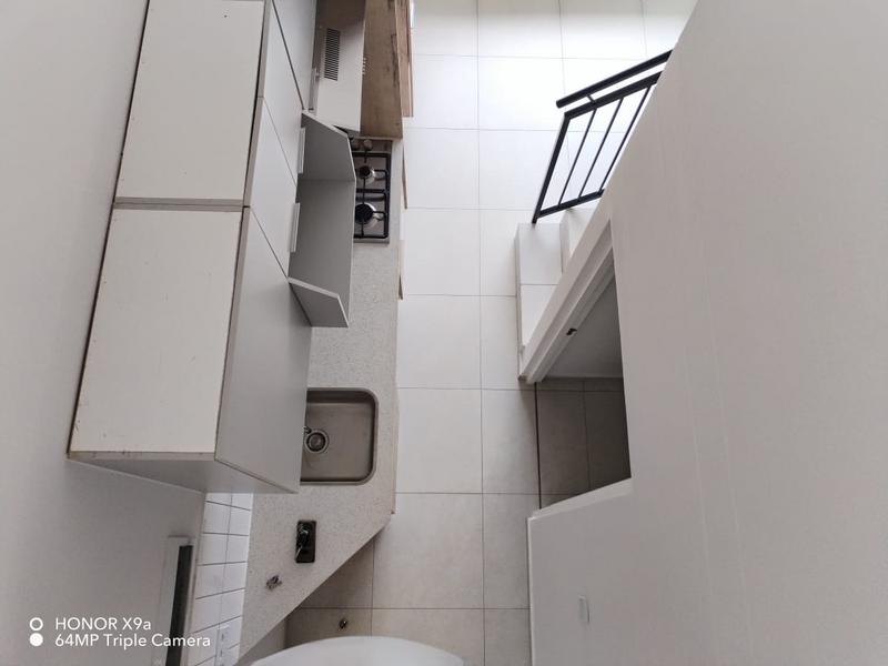 To Let 2 Bedroom Property for Rent in Roodepoort Gauteng
