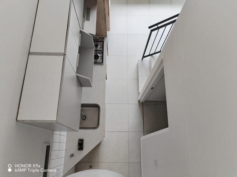 To Let 2 Bedroom Property for Rent in Roodepoort Gauteng