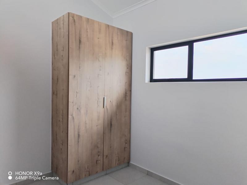 To Let 2 Bedroom Property for Rent in Roodepoort Gauteng