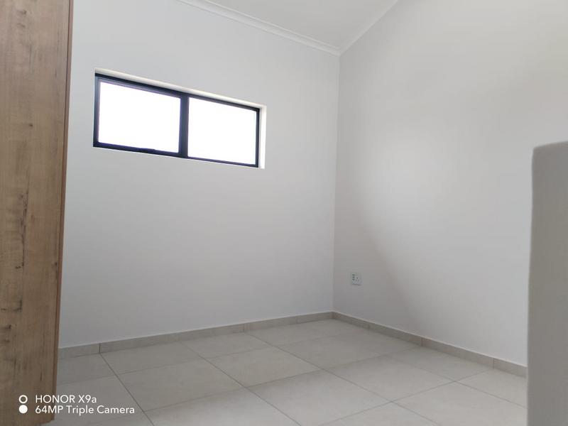 To Let 2 Bedroom Property for Rent in Roodepoort Gauteng