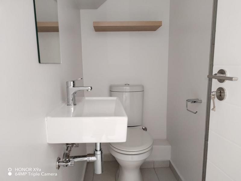 To Let 2 Bedroom Property for Rent in Roodepoort Gauteng