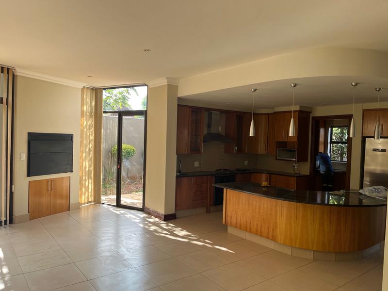 4 Bedroom Property for Sale in Waterkloof Ridge Gauteng