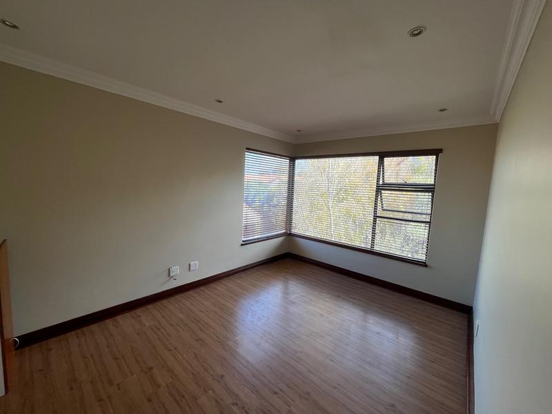 4 Bedroom Property for Sale in Waterkloof Ridge Gauteng