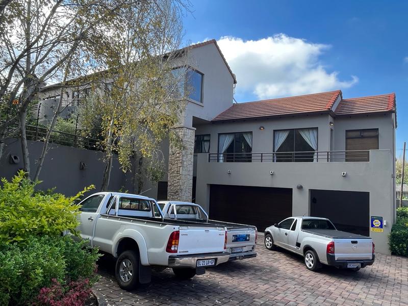 4 Bedroom Property for Sale in Waterkloof Ridge Gauteng