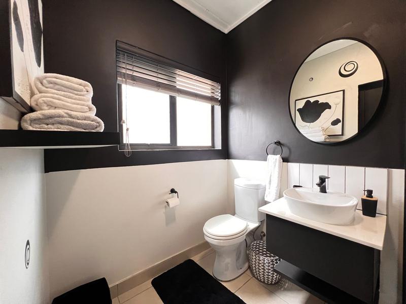 1 Bedroom Property for Sale in Mulbarton Gauteng