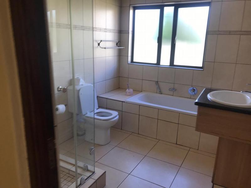 To Let 7 Bedroom Property for Rent in Dainfern Gauteng