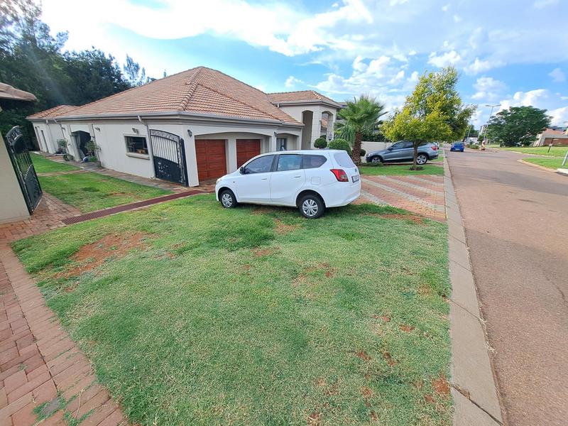 To Let 1 Bedroom Property for Rent in Raslouw Gauteng