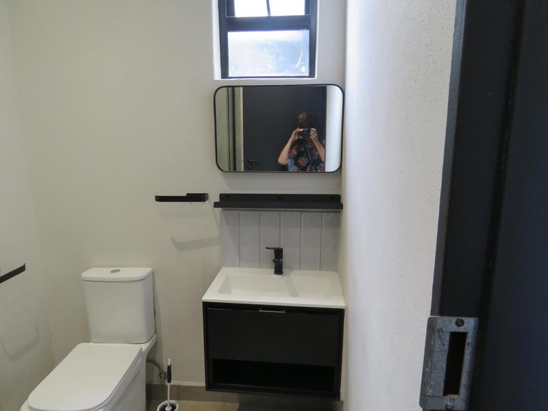 To Let 2 Bedroom Property for Rent in Sandton Central Gauteng