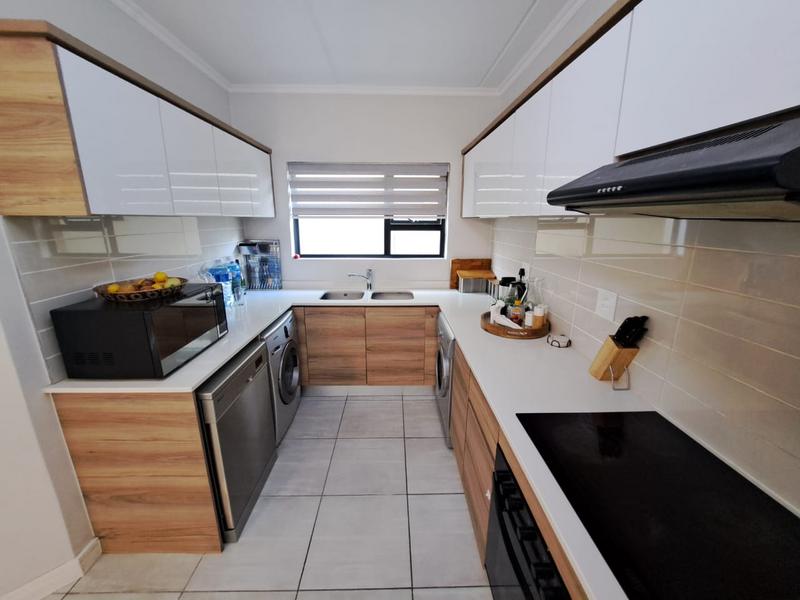 To Let 3 Bedroom Property for Rent in Waterfall Gauteng