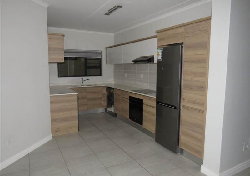 To Let 3 Bedroom Property for Rent in Waterfall Gauteng