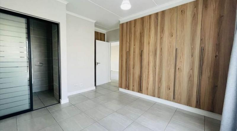 To Let 3 Bedroom Property for Rent in Waterfall Gauteng