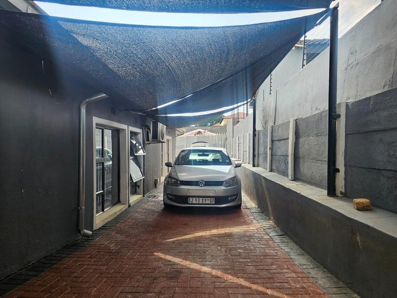 3 Bedroom Property for Sale in Bosmont Gauteng