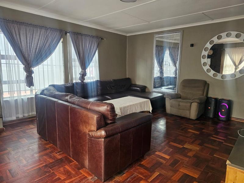 3 Bedroom Property for Sale in Bosmont Gauteng