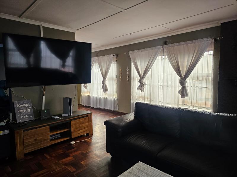 3 Bedroom Property for Sale in Bosmont Gauteng