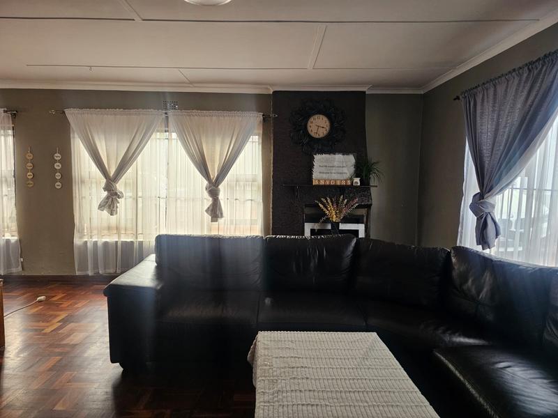 3 Bedroom Property for Sale in Bosmont Gauteng