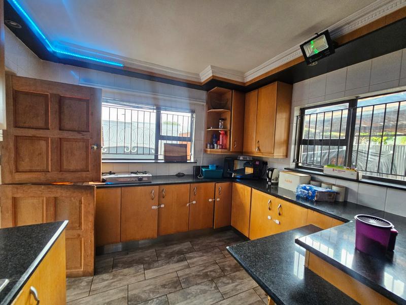 3 Bedroom Property for Sale in Bosmont Gauteng