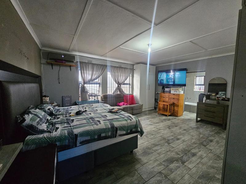 3 Bedroom Property for Sale in Bosmont Gauteng