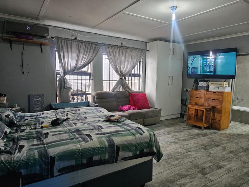 3 Bedroom Property for Sale in Bosmont Gauteng