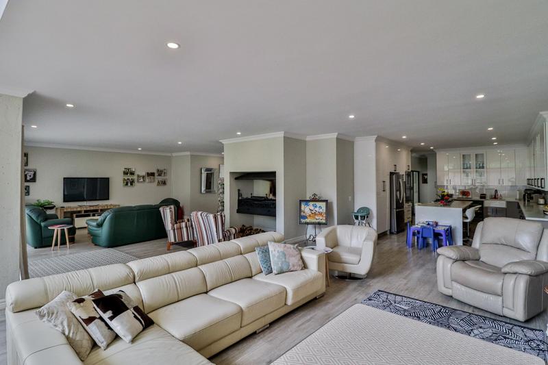 7 Bedroom Property for Sale in Montana Gauteng