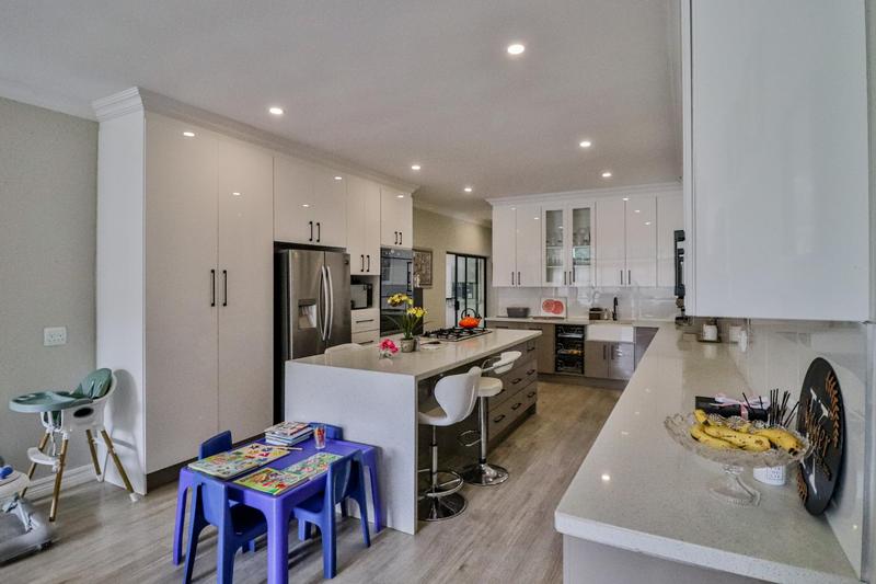7 Bedroom Property for Sale in Montana Gauteng