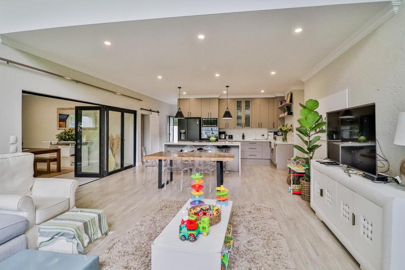 7 Bedroom Property for Sale in Montana Gauteng