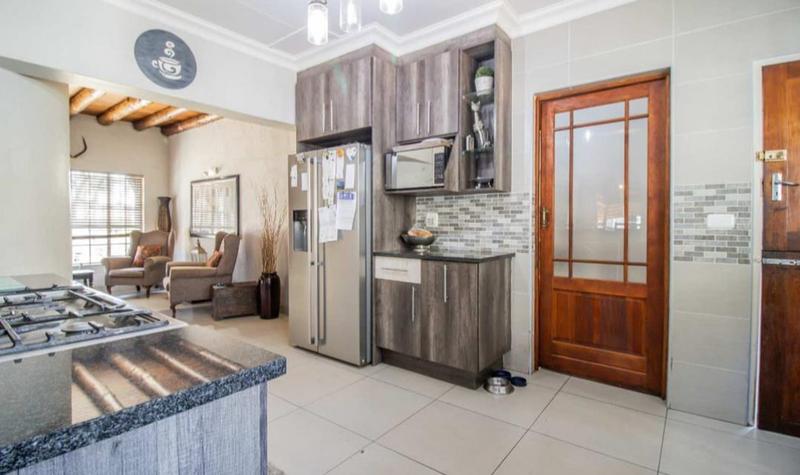5 Bedroom Property for Sale in Randhart Gauteng