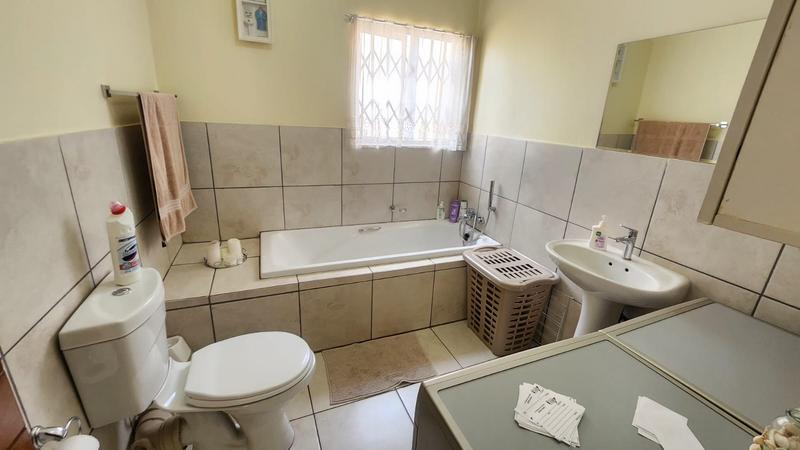 2 Bedroom Property for Sale in South Crest Gauteng