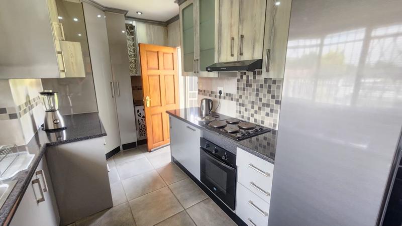 3 Bedroom Property for Sale in Verwoerdpark Gauteng